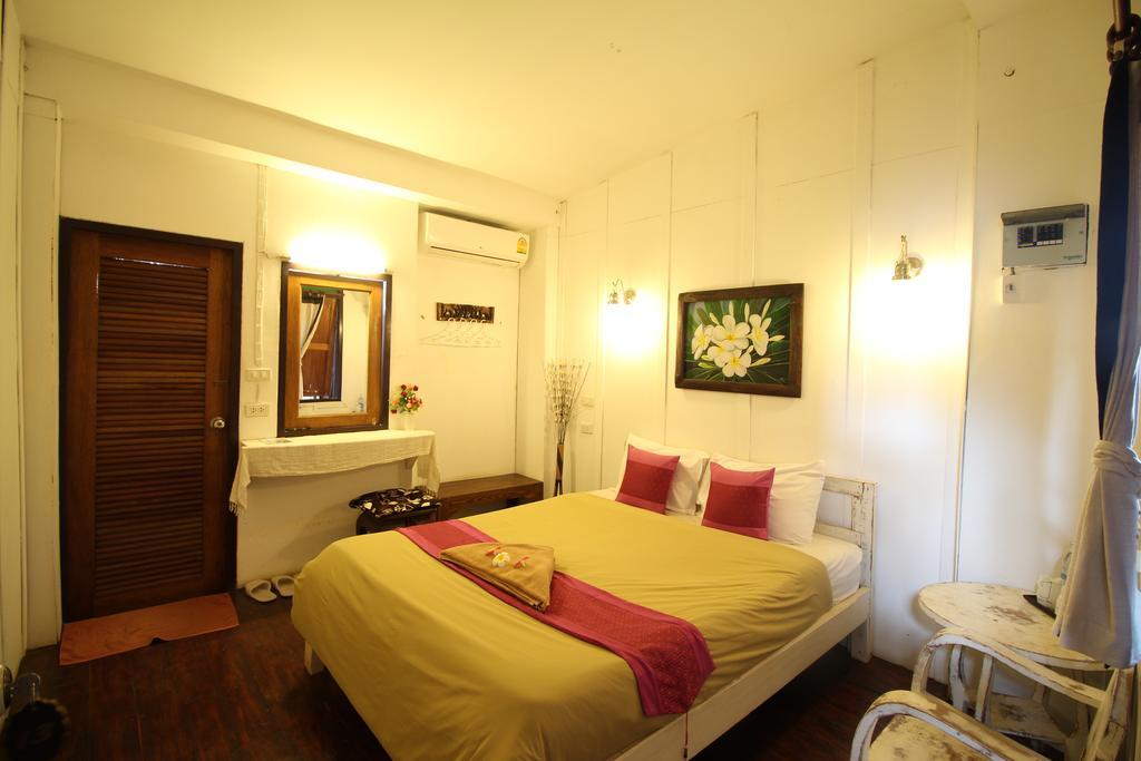 Paifah Boutique House Hotel Екстериор снимка