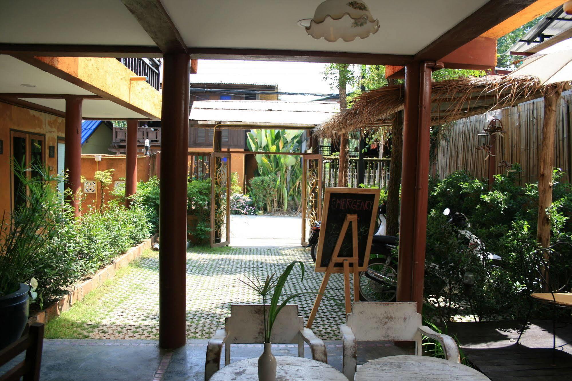 Paifah Boutique House Hotel Екстериор снимка