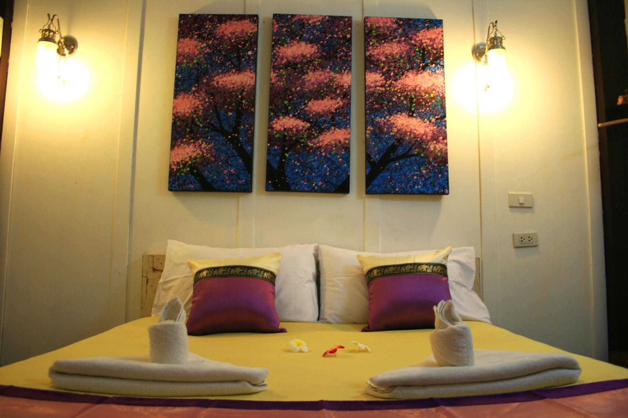 Paifah Boutique House Hotel Екстериор снимка
