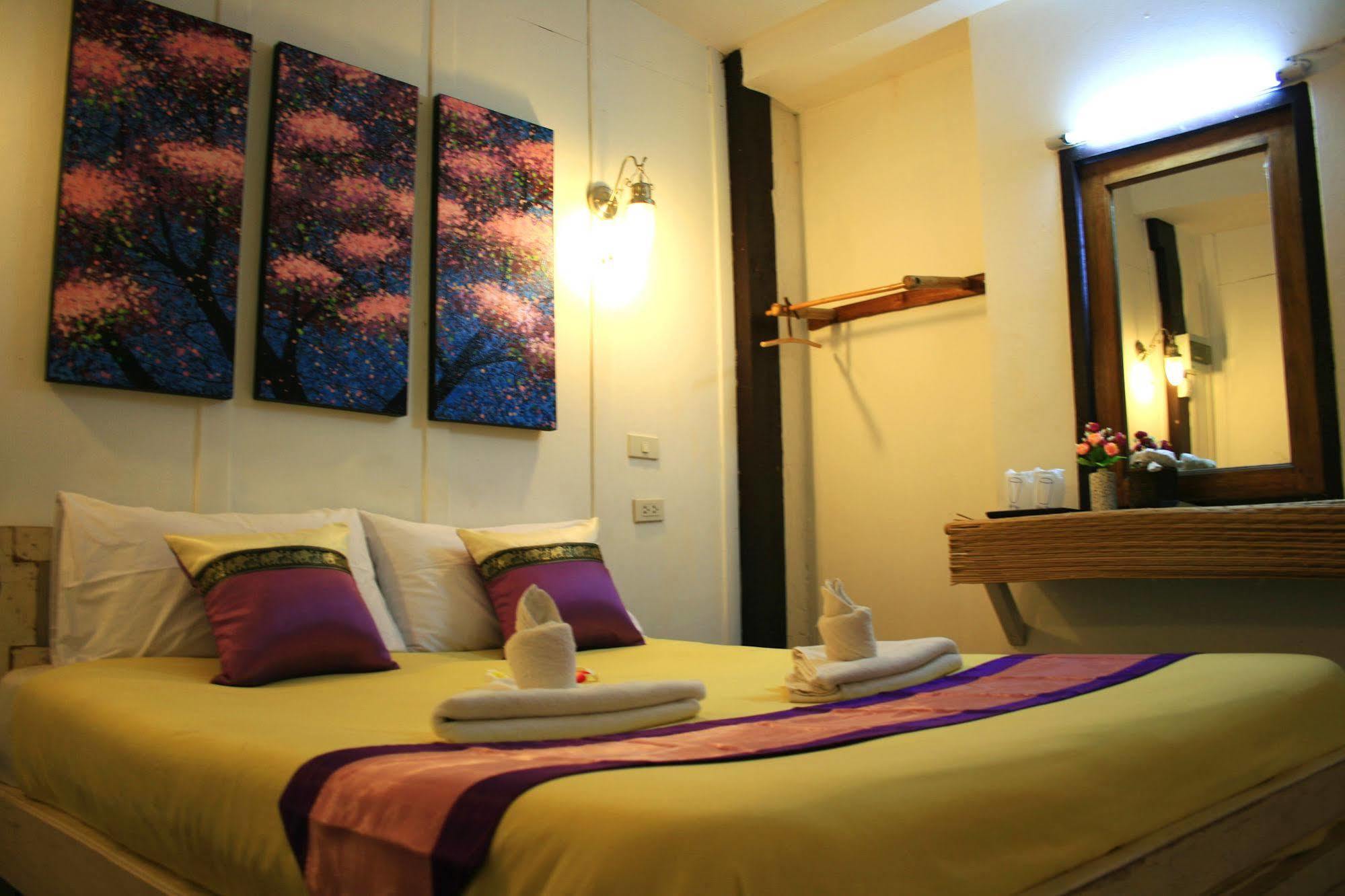 Paifah Boutique House Hotel Екстериор снимка